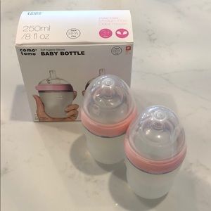 2 Medium Flow 3+ Months Comotomo Bottles